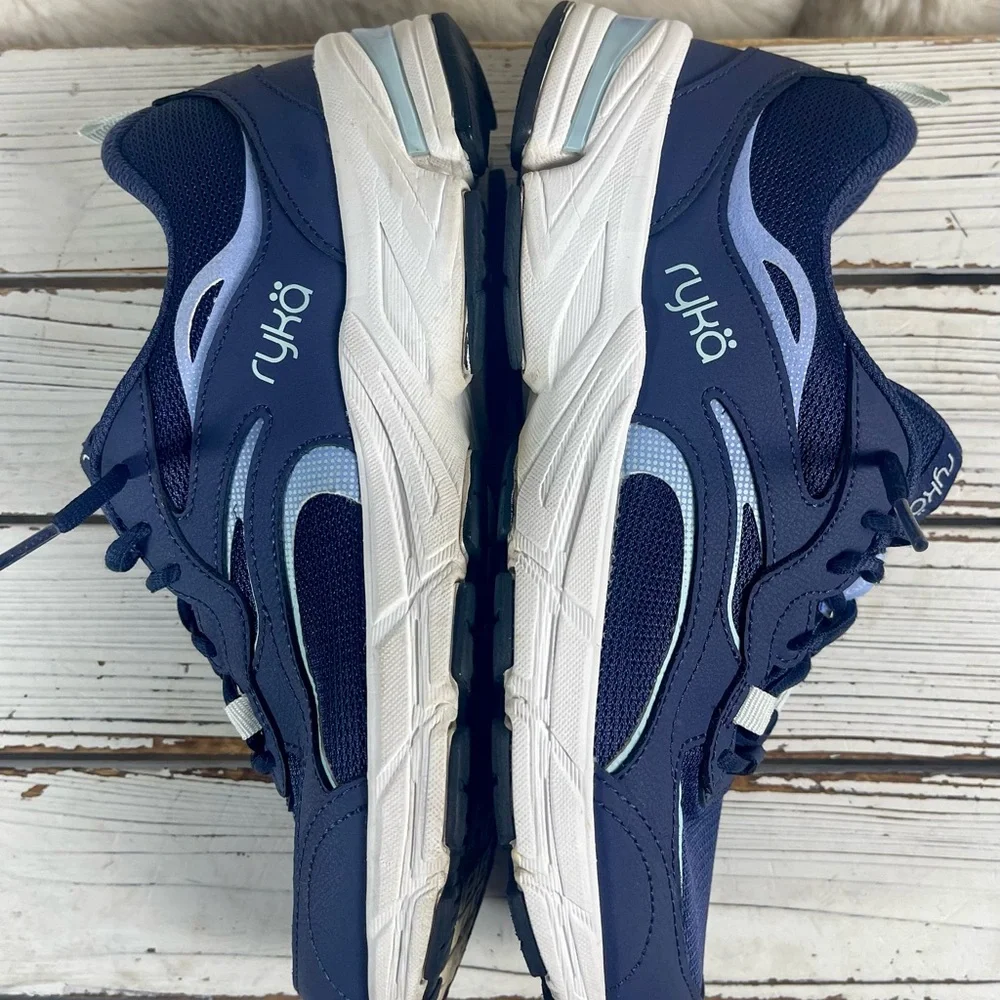 CLEAN Size 8M Ryka‎ Lightweight Mesh Walking Sneakers Integrity Academy Blue